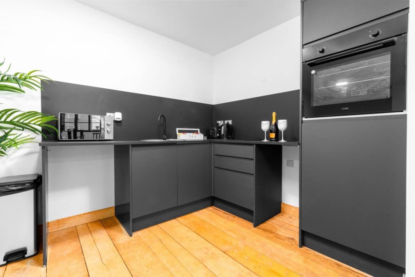 Loft Style Apartment - Near City Centre - Smart Tv- Wifi - Parking - Top Rated - 3Nt Birmingham Esterno foto